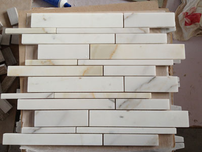 Calacatta Gold Mosaic Tiles 064-2