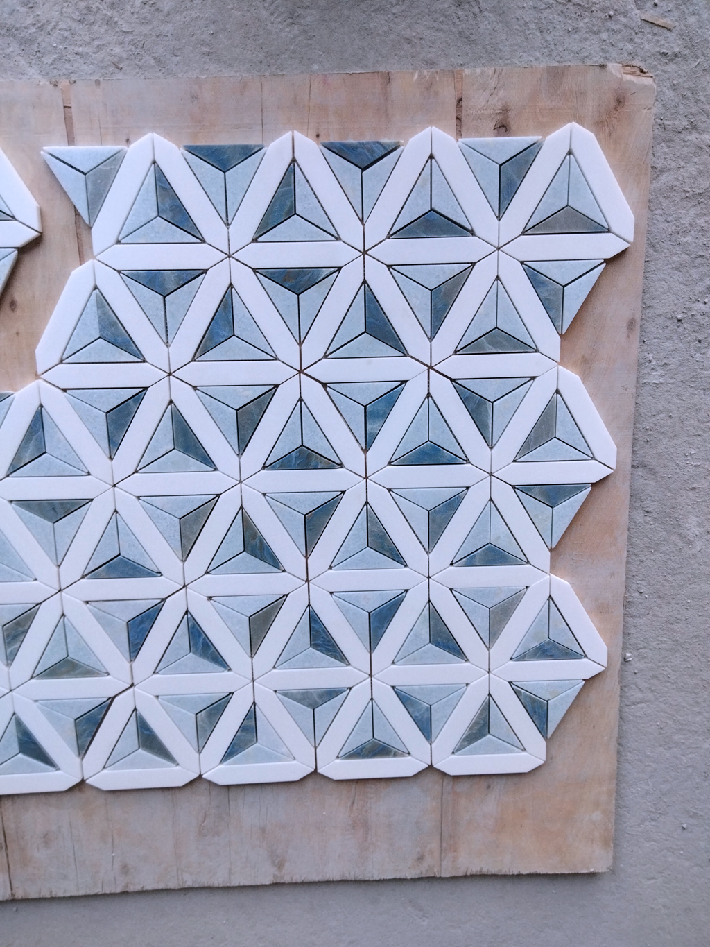 Azul Macaubas mosaic