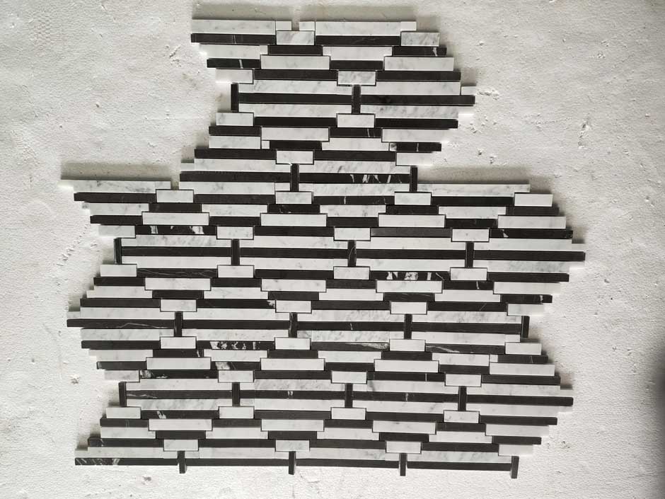 Puzzle bricks strip mosaics