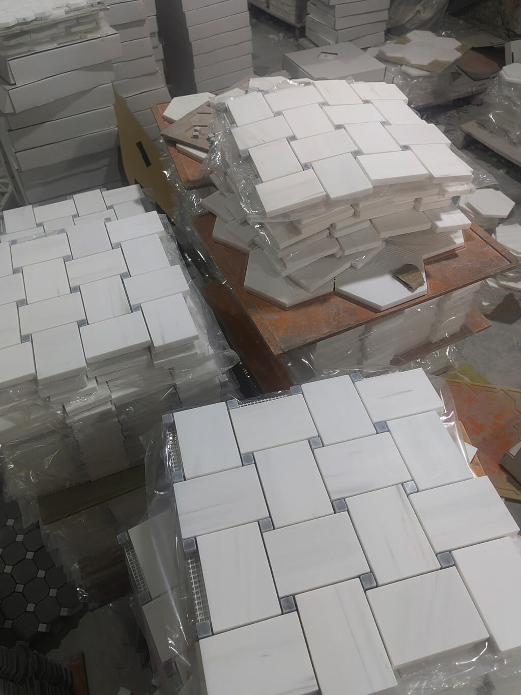 Dolomite basketweave mosaic